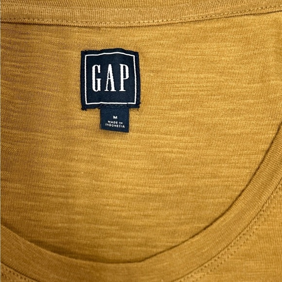 GAP | Sleevless Tiered Ruffle Midi Dress | Loose Fitting Dress - Picture 6 of 9